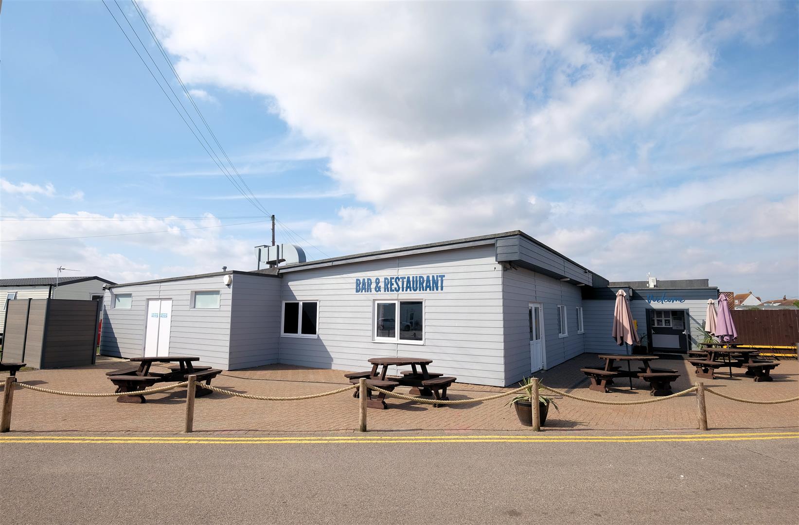 2 Bed, 2 Bath Property For Sale in Alberta Holiday Park,, Seasalter